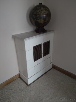 Kachlová kamna staré 1920 - 2