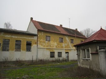 Areál v Žichovicích - možnost na splátky - 2