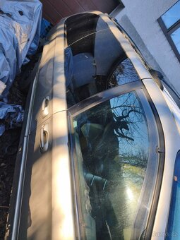 2002 Voyager Chrysler Grand - 2