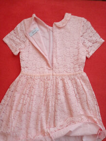 Dívčí růžové krajkové šaty  zn. Reserved vel.146 - 2