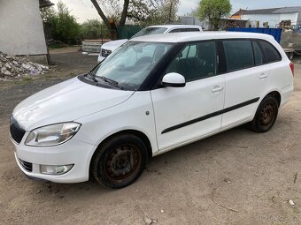 Škoda Fabia 2012 1.2 TSI 63KW CBZ 1026 BÍLÁ VEŠKERÉ DÍLY - 2