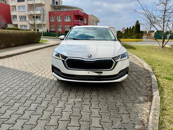 Skoda Octavia IV, 2.0TDi, Matrix svetla, kombi, odpočet DPH - 2