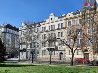 Prodej bytu, 4+1,120 m2, Hořejší nábřeží, Praha 5 - Smíchov - 2