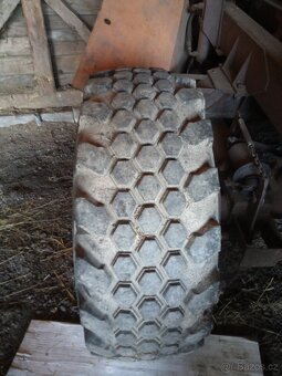 Gumy - 2