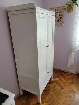 Bílá šatní skříň SUNDVIK zn. IKEA - 2
