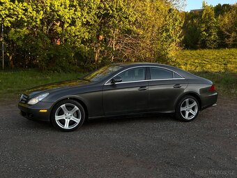 MERCEDES-BENZ CLS550 5.5l V8 - 2