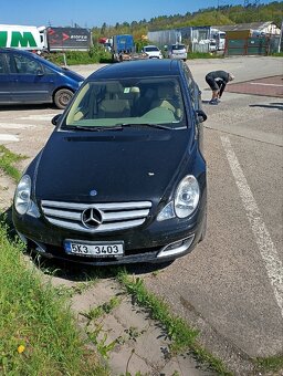 Mercedes R320 - 2