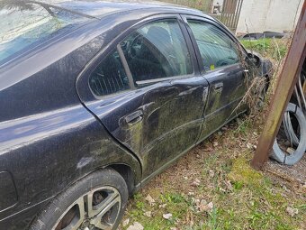 Volvo S60 na díly - 2