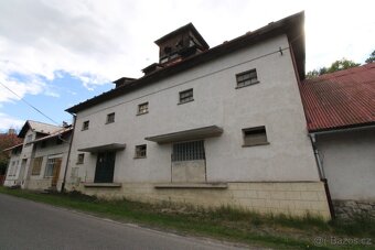 Nabízím k prodeji komerční areál o celk. rozměrech 2671 m2 - 2