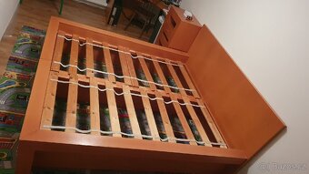 Manželská postel vč. roštu + noční stolečky - 2