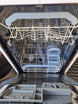 Indesit mycka nadobi - 2
