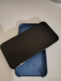iPhone XR - 2