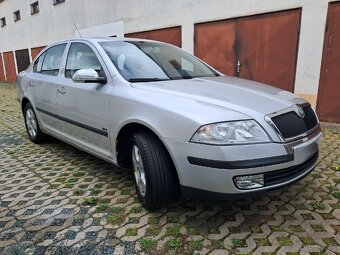 Škoda OCTAVIA II ELEGANCE 2.0 TDi/103kW DSG - 2