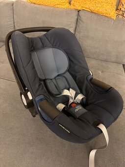 Prodám dětskou autosedačku Britax Romer baby Safe 2 i-size - 2