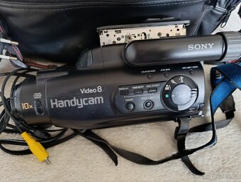 Videokamera Sony CCD-FX300E na ND (čtěte popis) - 2