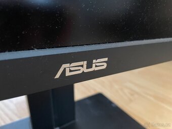 Profesionální monitor ASUS - 2