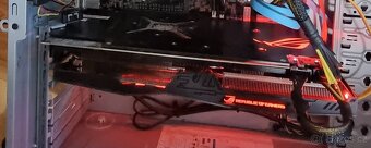 Asus Radeon RX Vega 56 ROG strix oc 8gb - 2