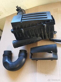 Filtr box vw Touran škoda Octavia - 2