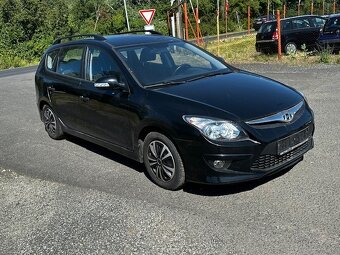 Hyundai i30 SW 1.4i 80kw, r.2012, klima, STK - 2