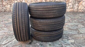 Nové pneu YOKOHAMA ADVAN 225/60 r17 - 2