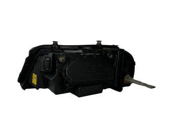 Pravý halogen světlo 7M3941016AH VW Sharan 7M r.v. 2007 - 2