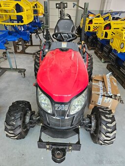Traktor TYM HST TS25 - 2