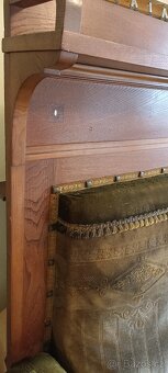 Sofa, kredenc -pribornik - 2