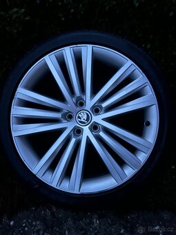 235/40r19 Sirius alu kola - 2