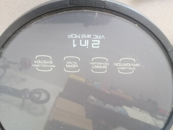 Robotický vysavač ETA - 2