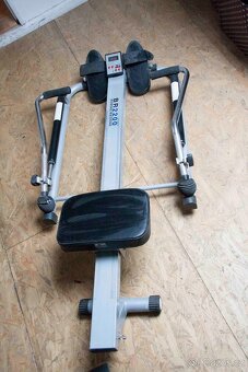 Funkční veslovací trenažer - 2