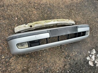 BMW e39 přední nárazník titansilber 354 - 2