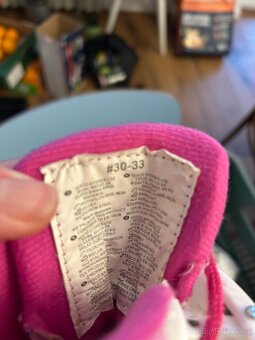 Lední brusle 30-33 - 2