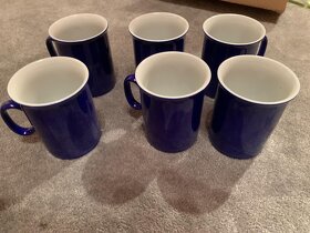 Modré hrnečky - 2