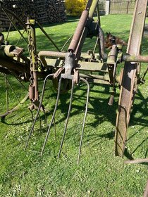 Prodám koňský obraceč - 2