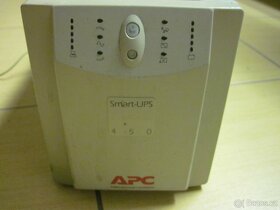 Záložní zdroj APC UPS 450 měnič 2x12V - 230V AC - 2