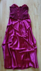 Vínové plesové šaty (sukně plus korzet) - 2