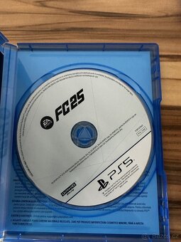 Hry na PS4/PS5 a PS herní účet - 2