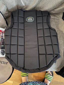 Detska Jezdecka bezpecnostni vesta USG Flexi, cerna - 2