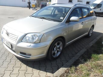 Toyota Avensis combi 1.8i/95 kw - Benzín - 2