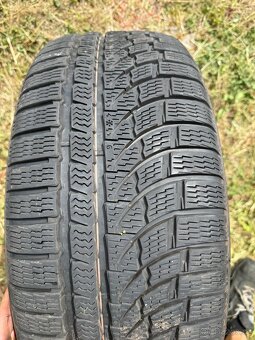 Nokian 235/55r17 - 2