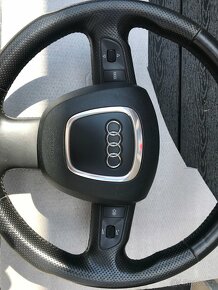 Audi - tříramenné volanty - 2