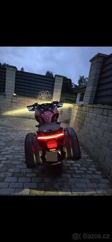 Honda V4 1300 jako Goldwing najeto 6.000 koupeno CR - 2