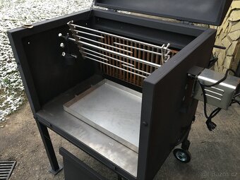 Gril na kýtu, krůtu nebo kuřata - 2