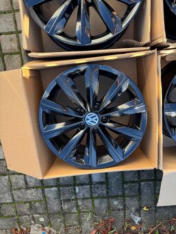 ORIGINÁL Alu Volkswagen Passat B7, B6 R17, 5x112 - TOP STAV - 2