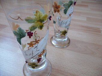 2 ks starožitné skleněné poháry s motivem víno - 2