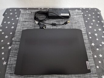 8 Jádrový Lenovo Ideapad Gaming 3 na hry filmy hudbu atd - 2