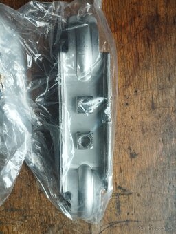 BMW 3 E90/E91/E92/E93 držák výfuku - 2