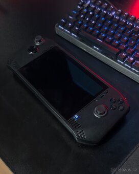 MSI Claw A1M Intel Core Ultra 7 155H + Cestovní pouzdro - 2