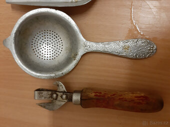 Prodám starožitné kuchyňské náčiní - 2