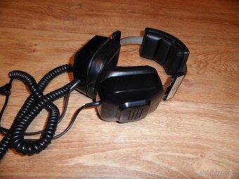 Sluchátka TESLA ARF 300 - 2